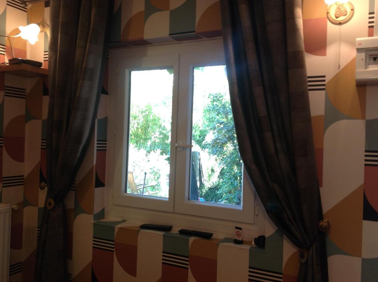 A L'Ombre Du Cedre Hotel อิแยร์ ภายนอก รูปภาพ
